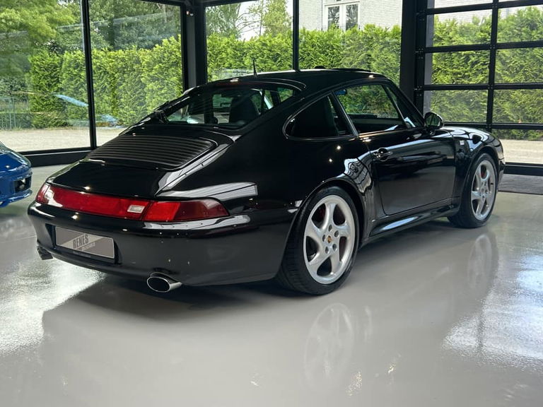 Porsche 993 Carrera 4S
