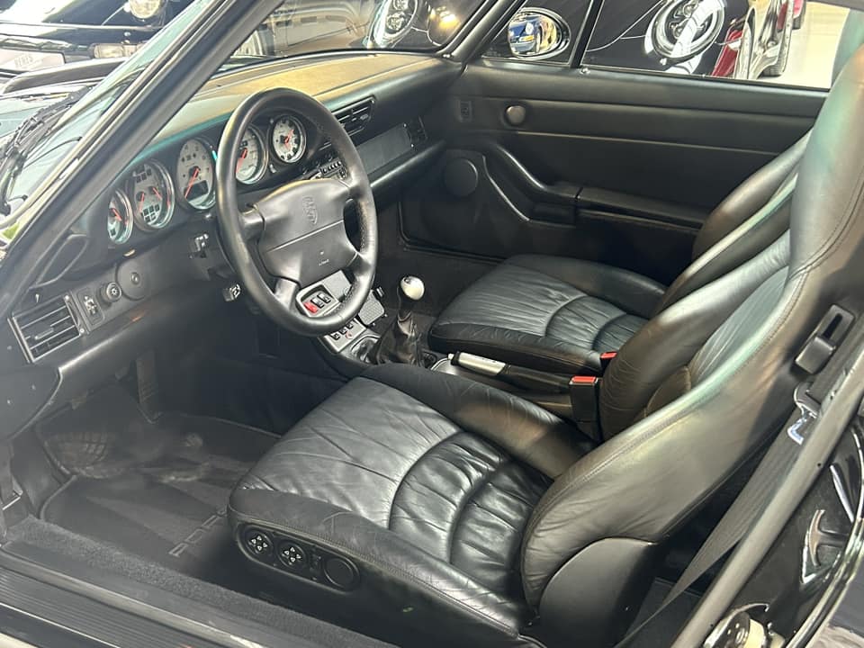 Porsche 993 Carrera 4S