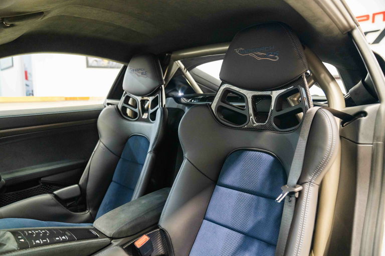 Porsche 718 Cayman GT4 RS