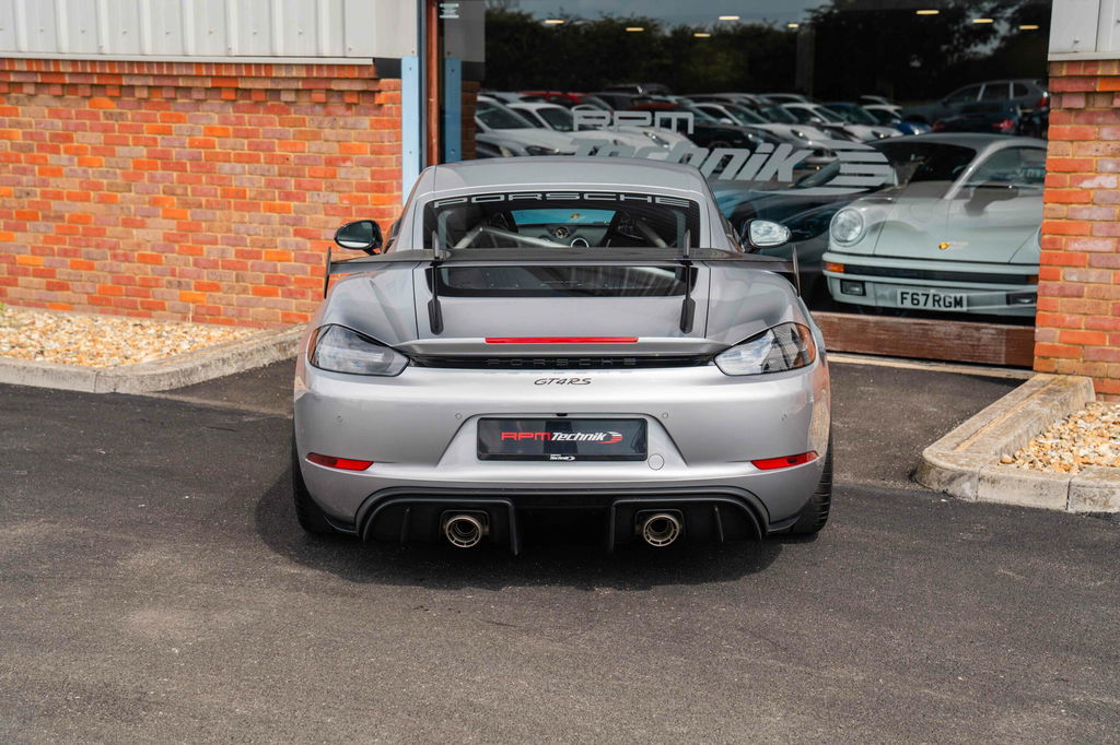 Porsche 718 Cayman GT4 RS