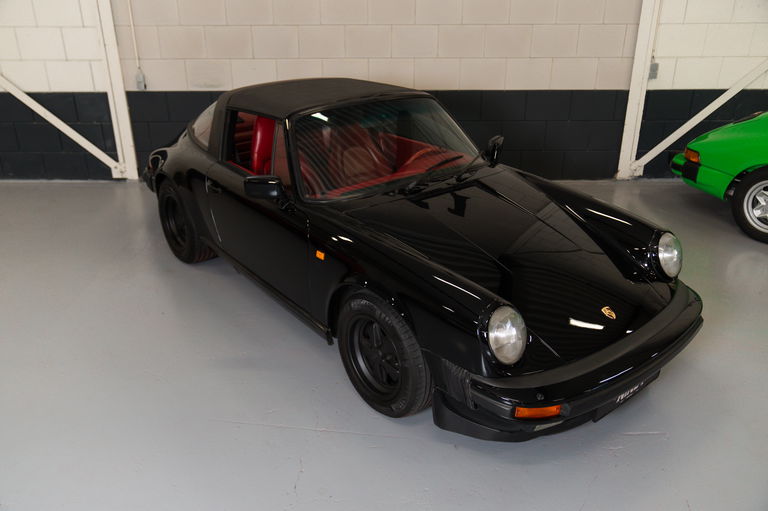 Porsche 911 Carrera 3.2