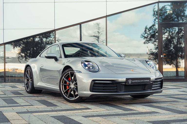 Porsche 992 Carrera 4S