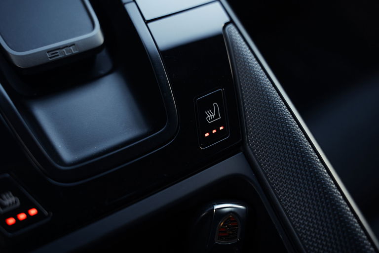 Porsche 992 Carrera 4S