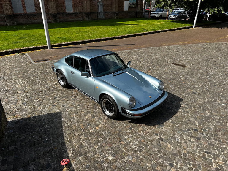 Porsche 911 Carrera 3.2