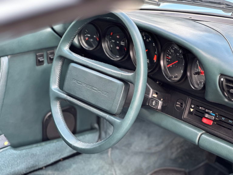 Porsche 911 Carrera 3.2