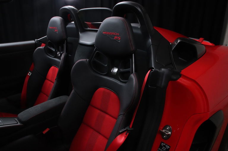 Porsche 718 Spyder RS