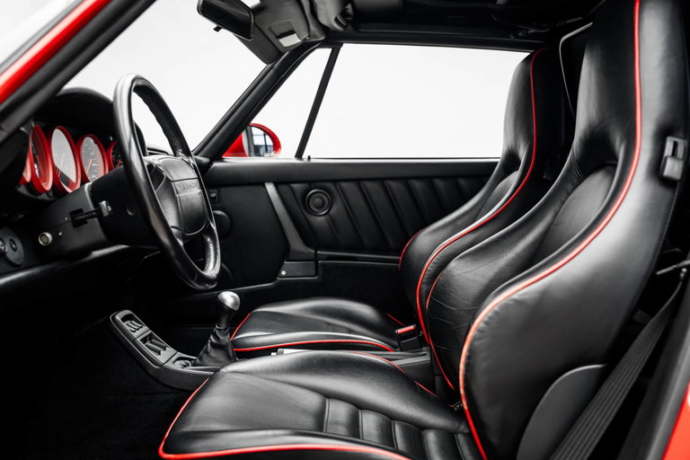 Porsche 964 Carrera 4
