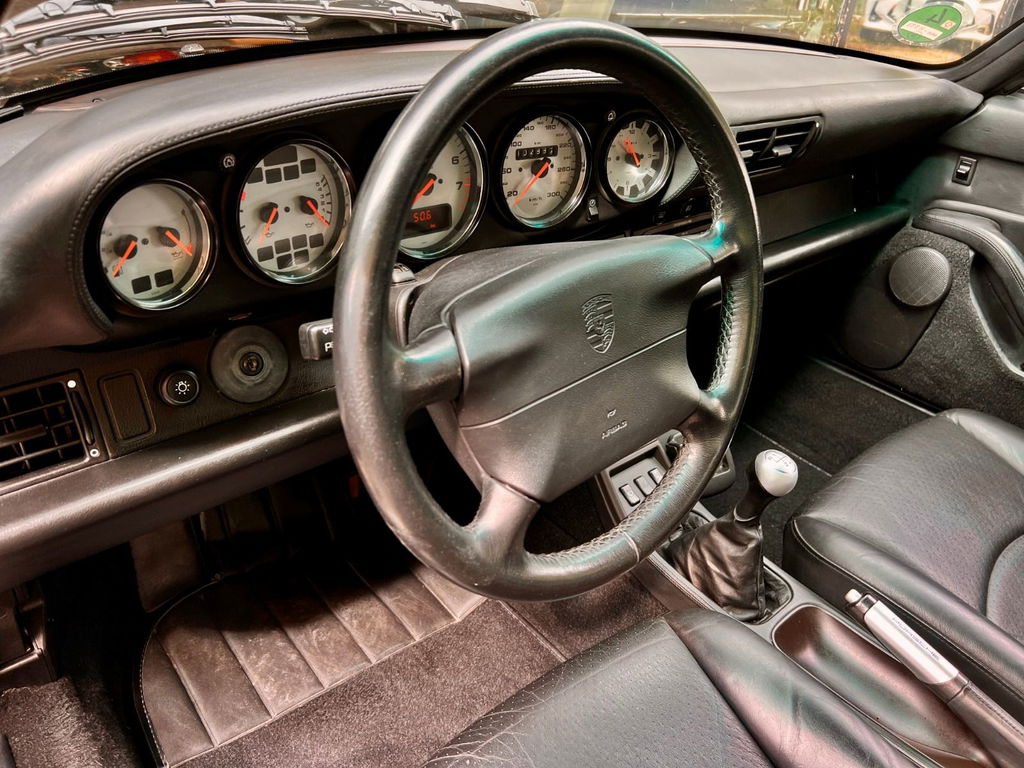 Porsche 993 Carrera 4S