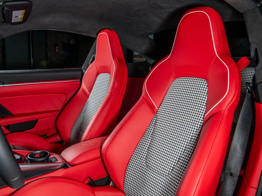 Porsche 992 Sport Classic