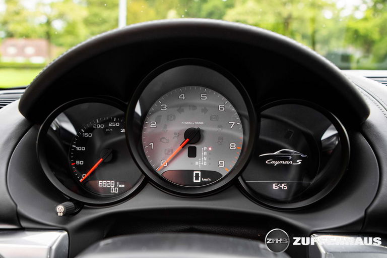 Porsche 981 Cayman S