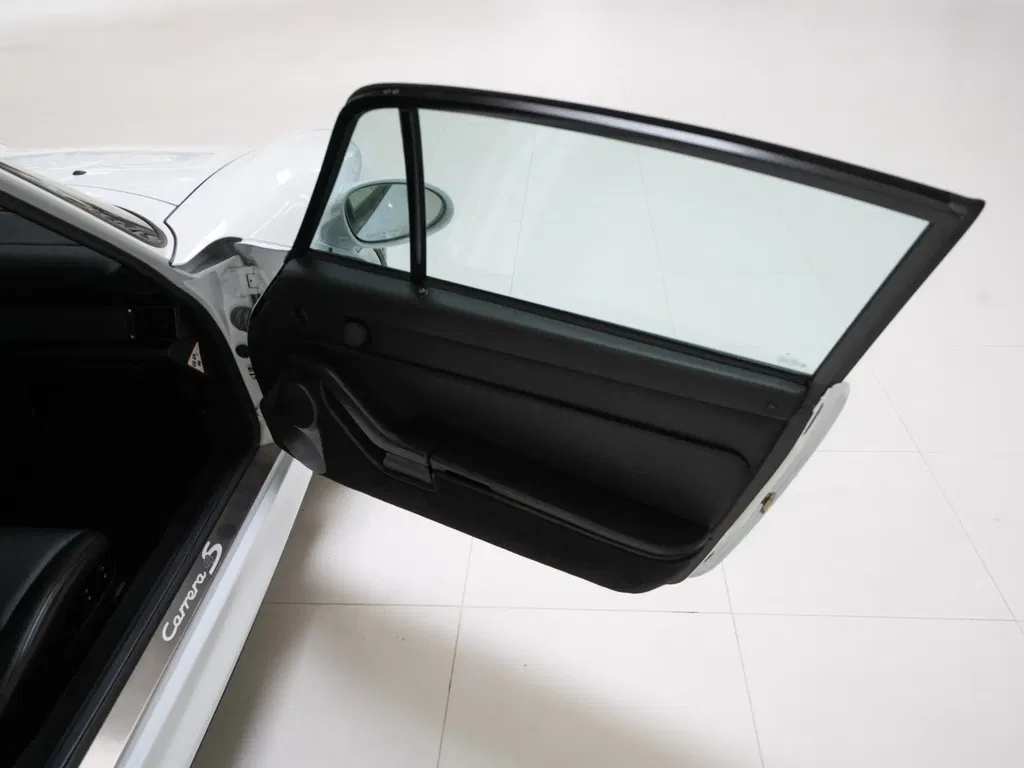 Porsche 993 Carrera 4S
