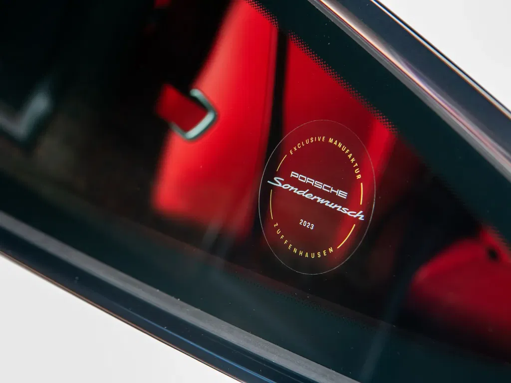 Porsche 992 Sport Classic