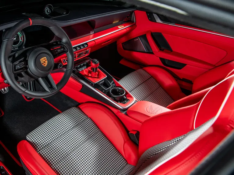 Porsche 992 Sport Classic