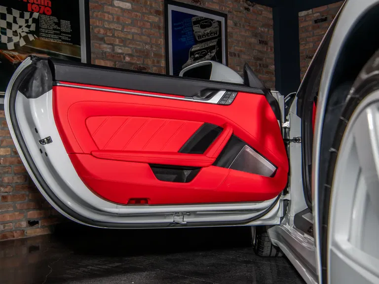 Porsche 992 Sport Classic