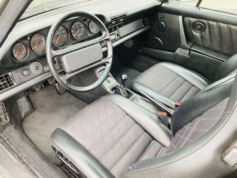 Porsche 964 Carrera 2