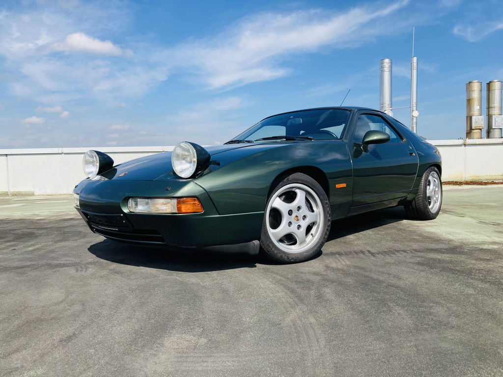 Porsche 928 GTS