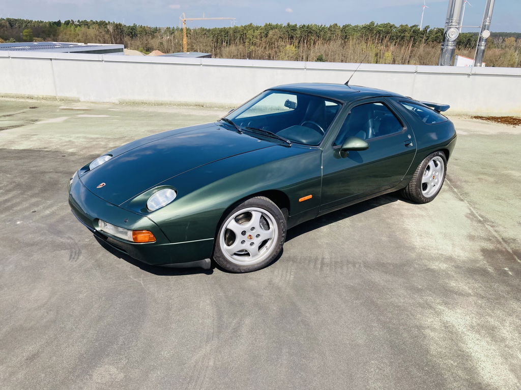 Porsche 928 GTS