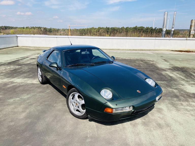 Porsche 928 GTS
