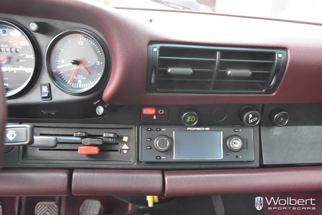 Porsche 911 Carrera 3.2 (US)