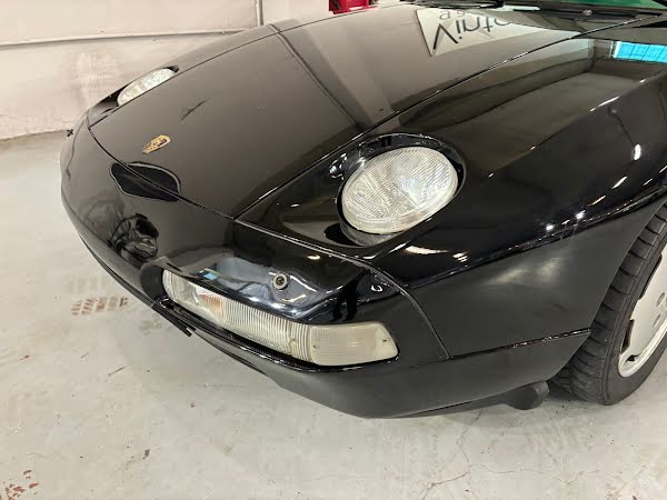 Porsche 928 S4