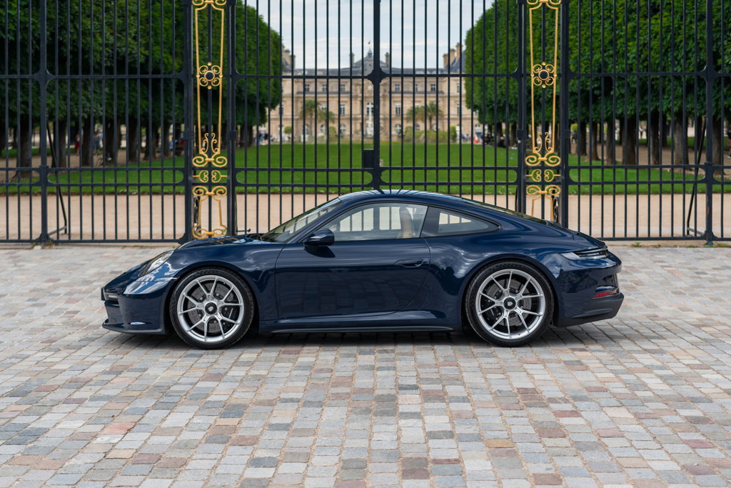 Porsche 992 GT3 Touring