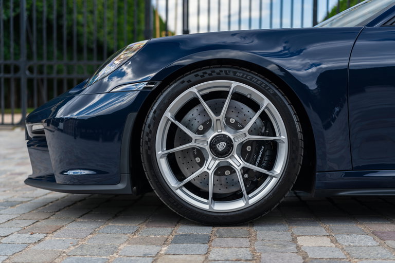 Porsche 992 GT3 Touring