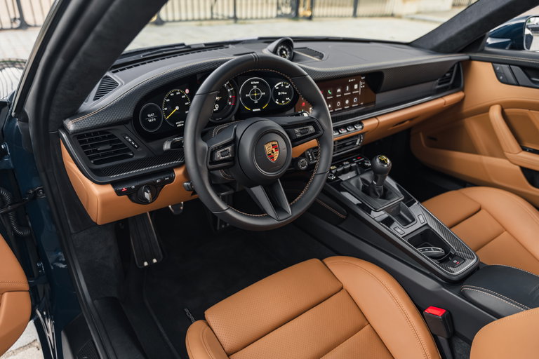 Porsche 992 GT3 Touring