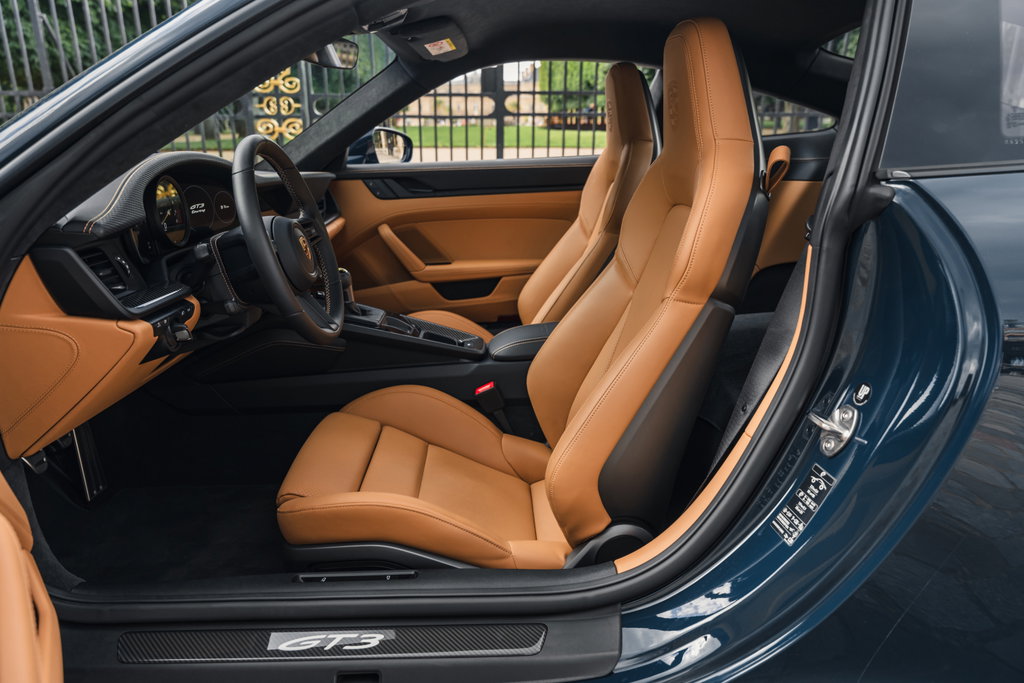 Porsche 992 GT3 Touring