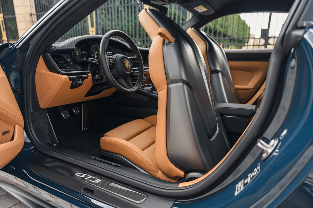 Porsche 992 GT3 Touring