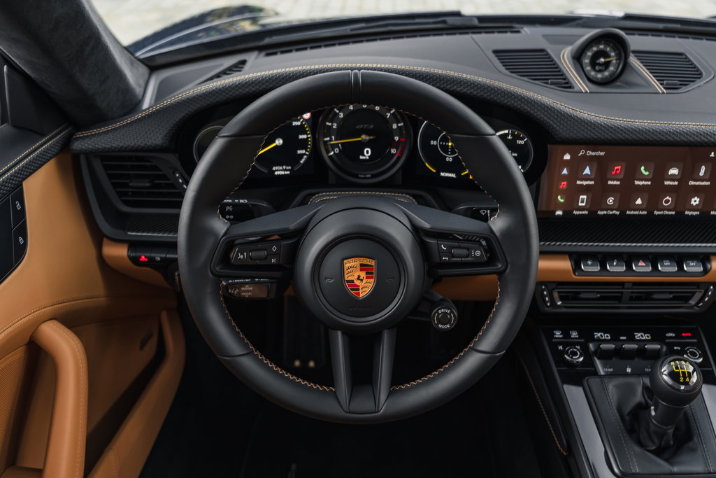 Porsche 992 GT3 Touring
