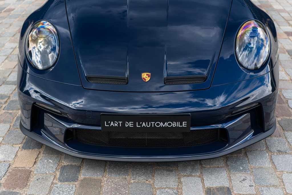 Porsche 992 GT3 Touring