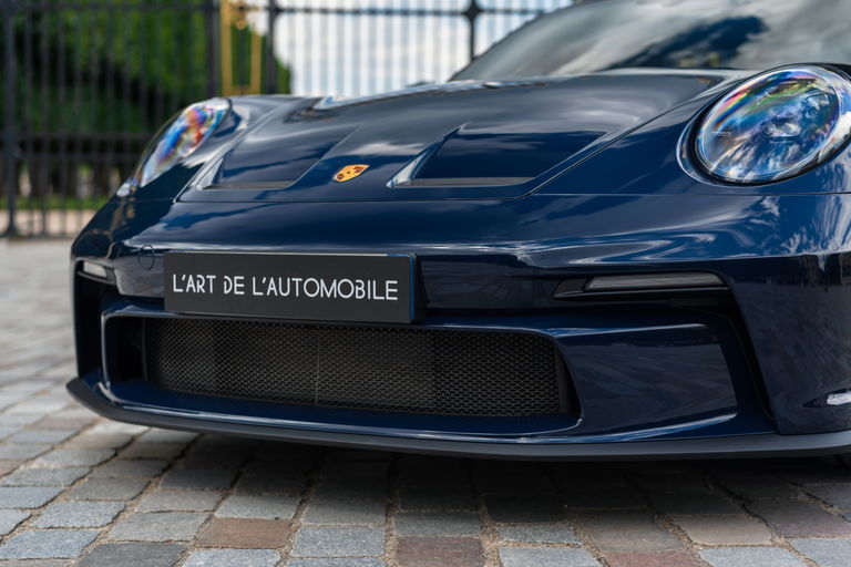 Porsche 992 GT3 Touring