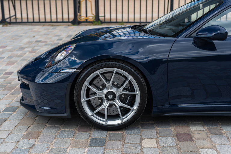 Porsche 992 GT3 Touring