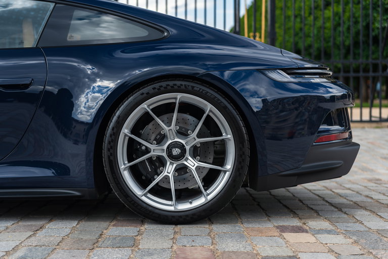 Porsche 992 GT3 Touring