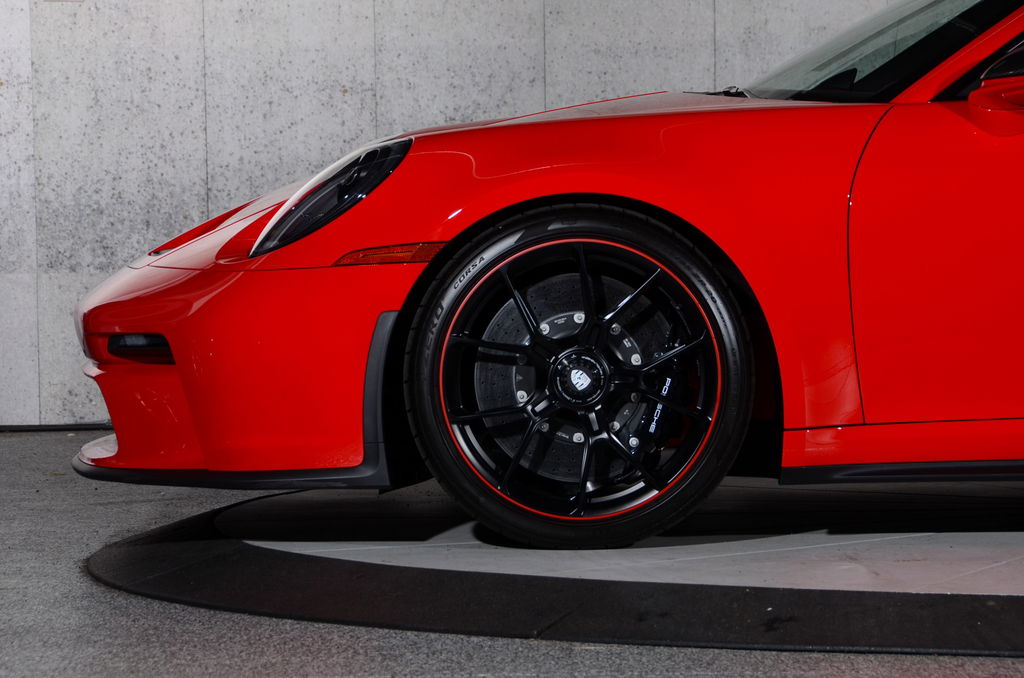 Porsche 992 GT3 Touring