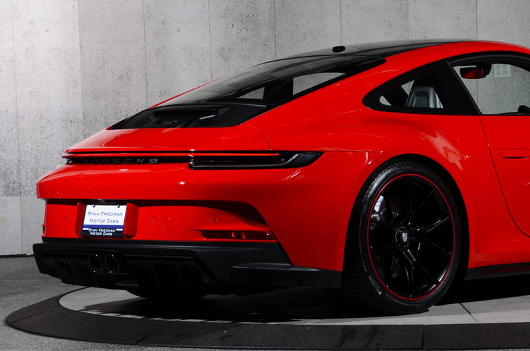 Porsche 992 GT3 Touring