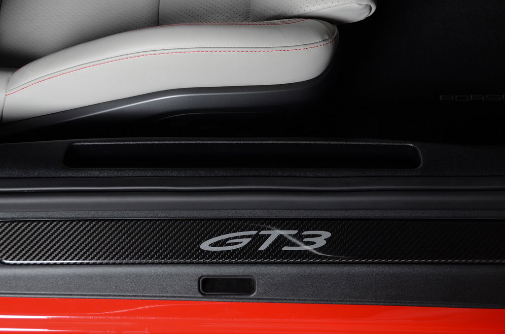 Porsche 992 GT3 Touring