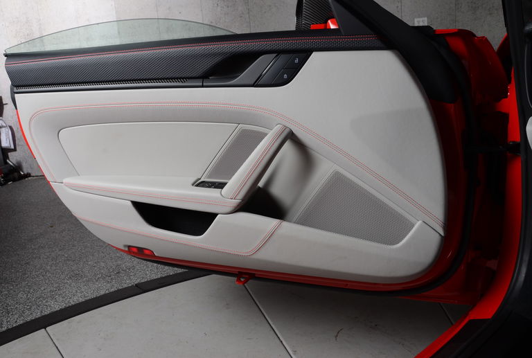 Porsche 992 GT3 Touring