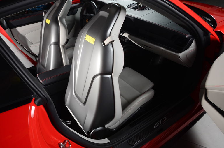 Porsche 992 GT3 Touring