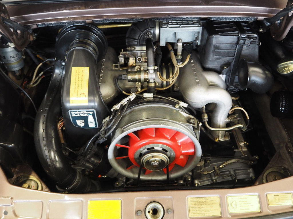 Porsche 911 Carrera 3.2