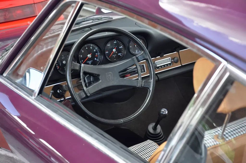 Porsche 911 S (F-Modell)