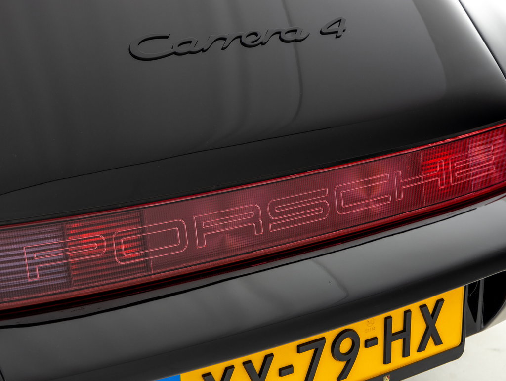 Porsche 964 Carrera 4