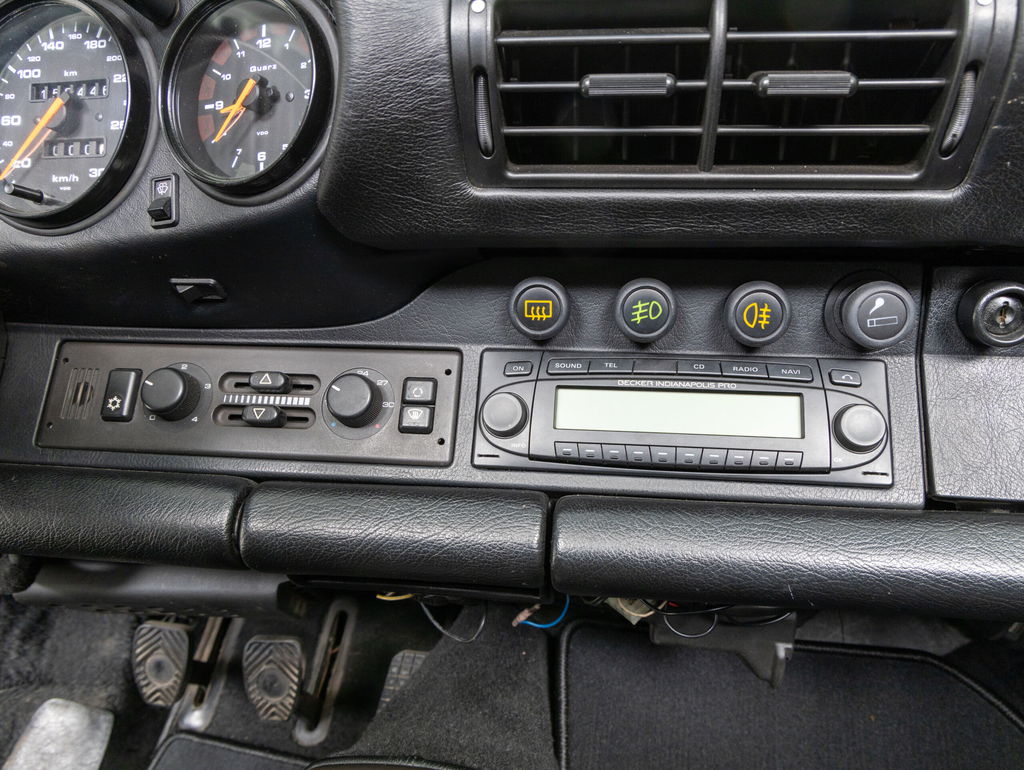 Porsche 964 Carrera 4