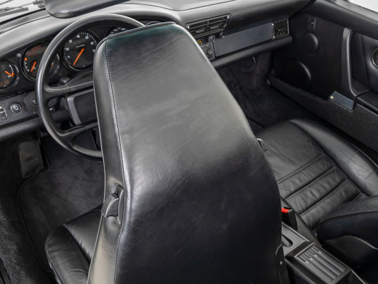 Porsche 964 Carrera 4