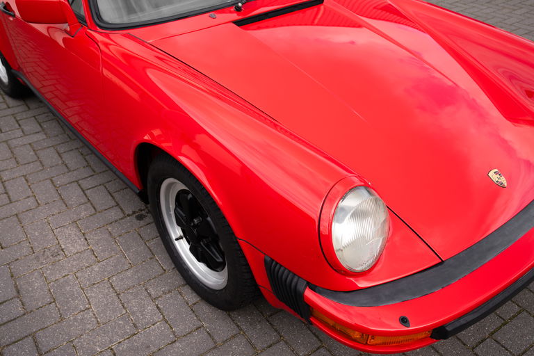 Porsche 911 Carrera 3.2