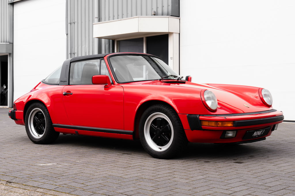 Porsche 911 Carrera 3.2