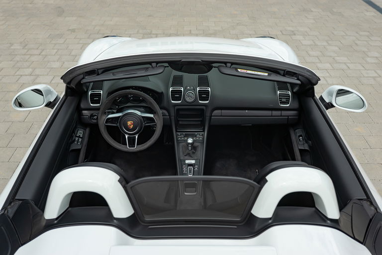 Porsche 981 Boxster Spyder