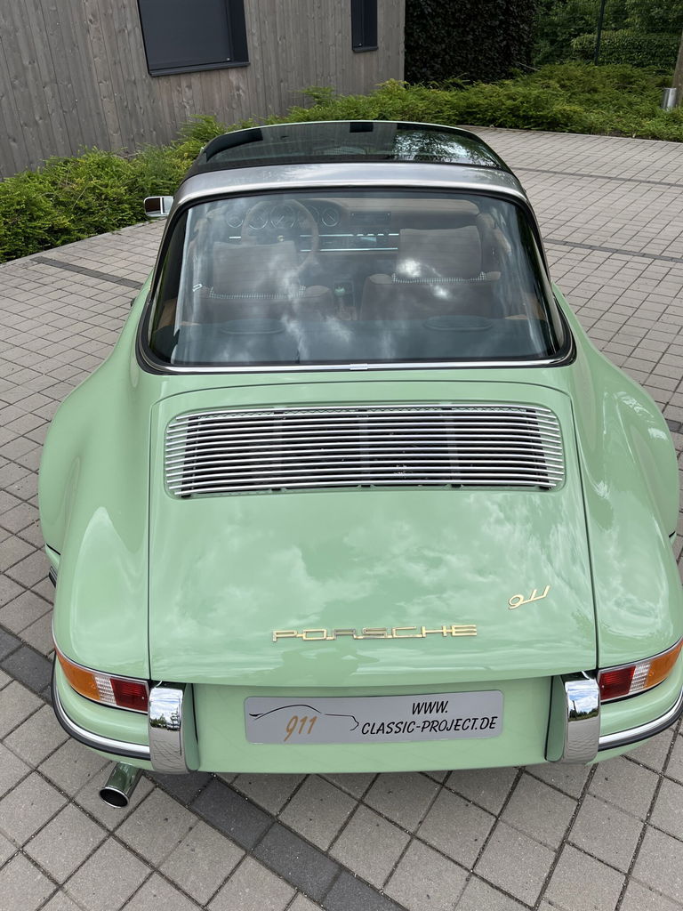 Porsche 911 Backdate