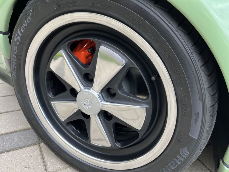 Porsche 911 Backdate