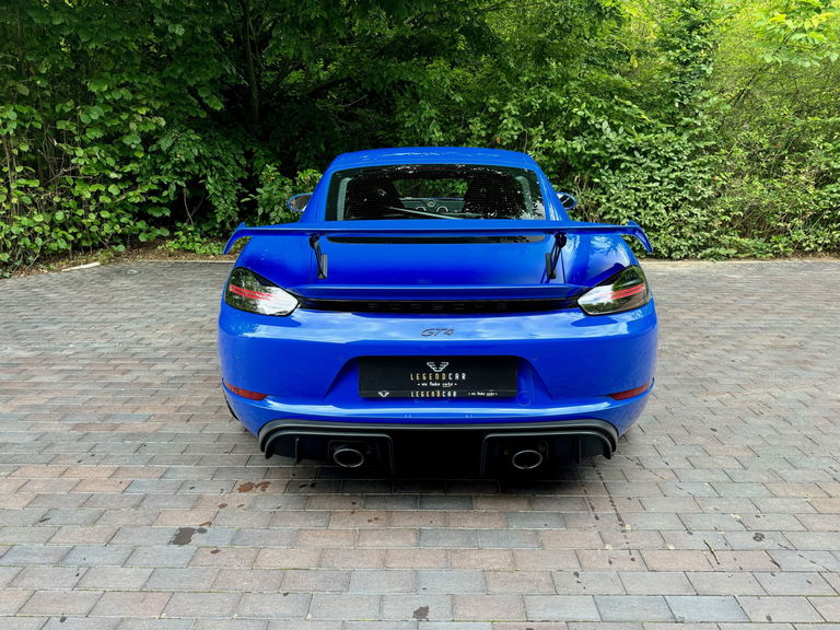 Porsche 718 Cayman GT4